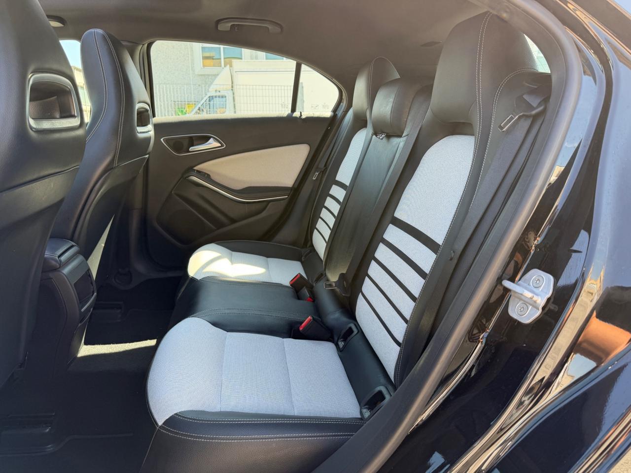 Mercedes-benz A 180 CDI Premium 12M GARANZIA