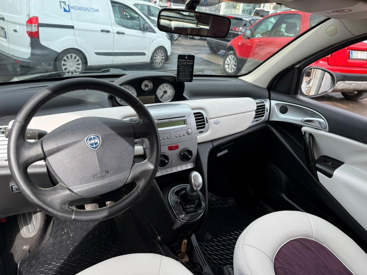 Lancia Ypsilon 1.4 Diva Ecochic GPL 2011