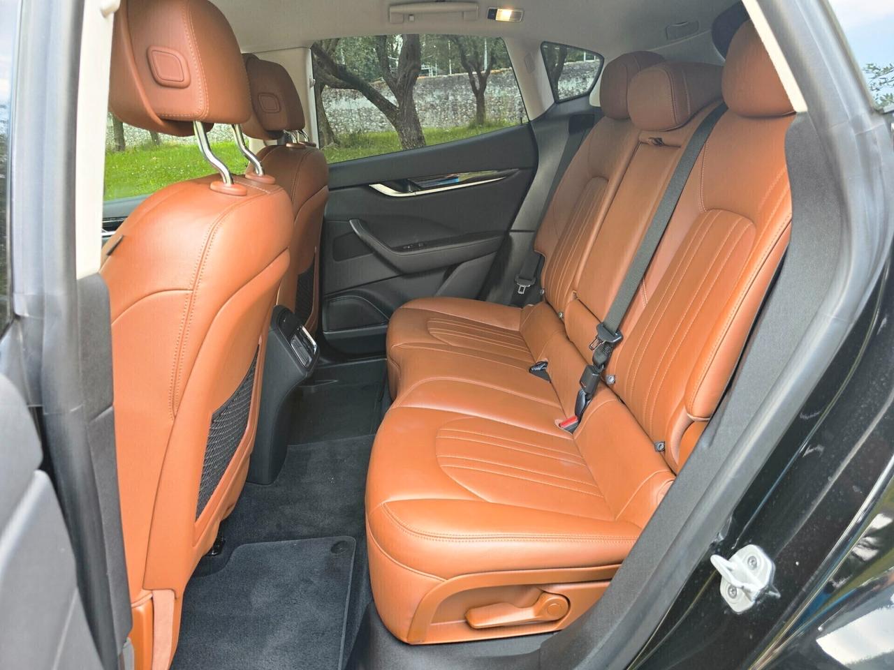 Maserati Levante V6 AWD 350 CV BENZINA - 2021