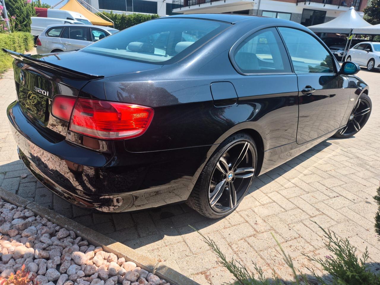 Bmw 320i -170CV Coupe' /Restyling -XENON
