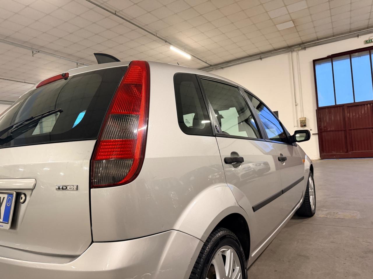 Ford Fiesta 1.4 TDCi 5p. Ghia