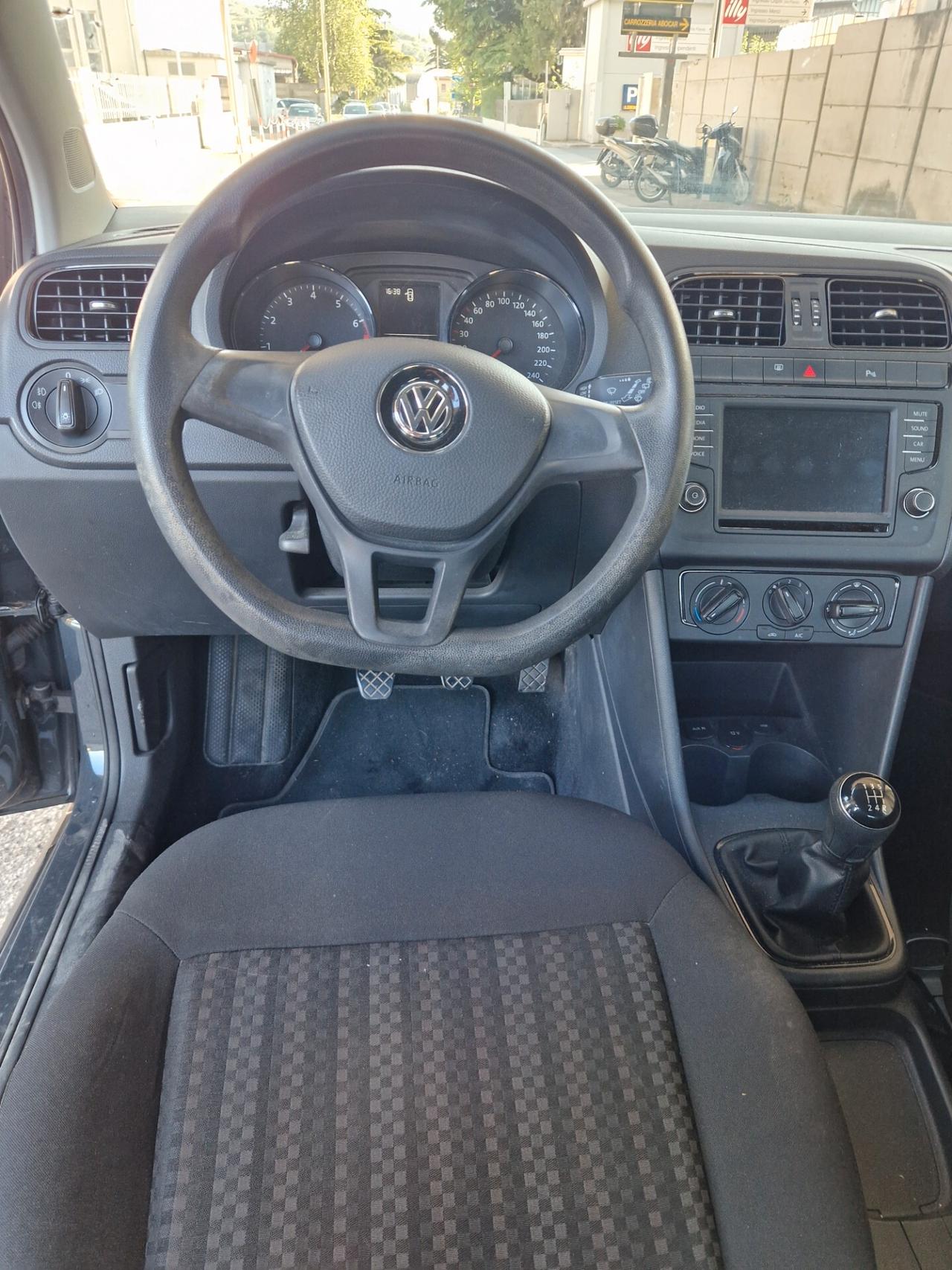Volkswagen Polo 60CV - 2016