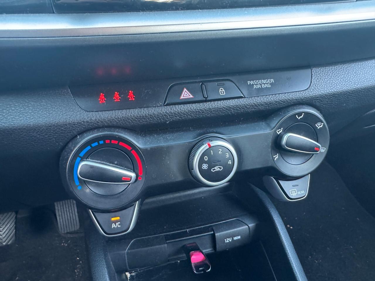 Kia Stonic 1.2 dpi Urban 84cv UNICO PROPRIETARIO