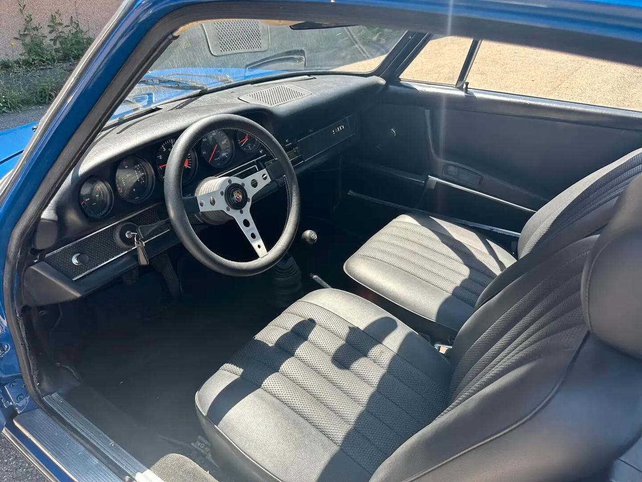 Porsche 911 T KARMANN