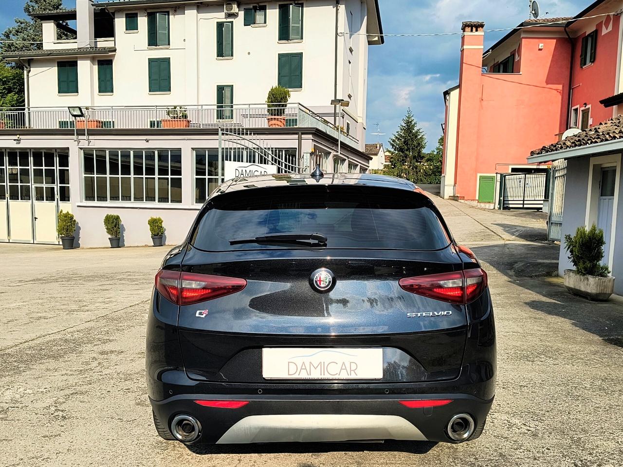 Alfa Romeo Stelvio 2.2 Turbodiesel 190 CV AT8 RWD Business