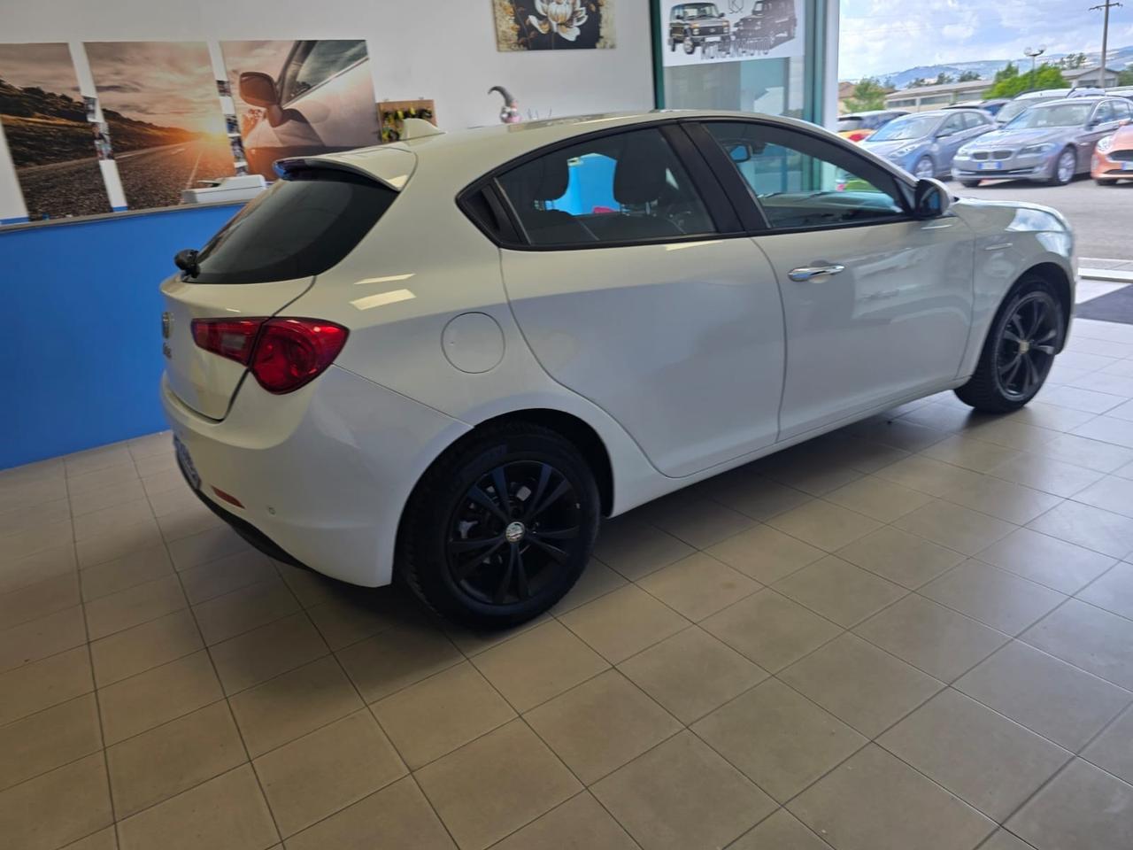 Alfa Romeo Giulietta 1.6 JTDm-2 105 CV Exclusive