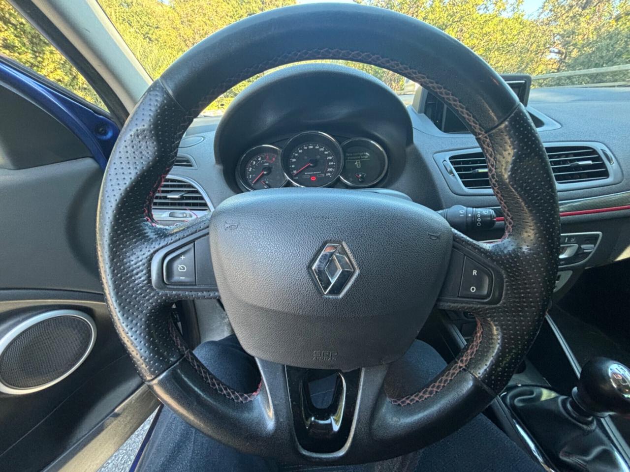 Renault Megane Mégane Coupé 1.6 dCi 130CV Start&Stop ESM Energy GT Line