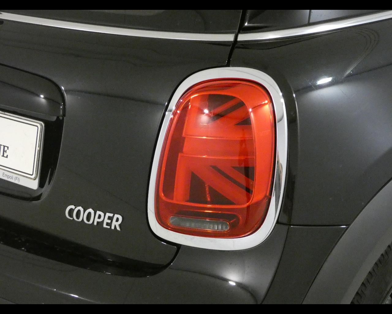 MINI Mini 4ª serie (F56) - Mini 1.5 Cooper Camden Edition