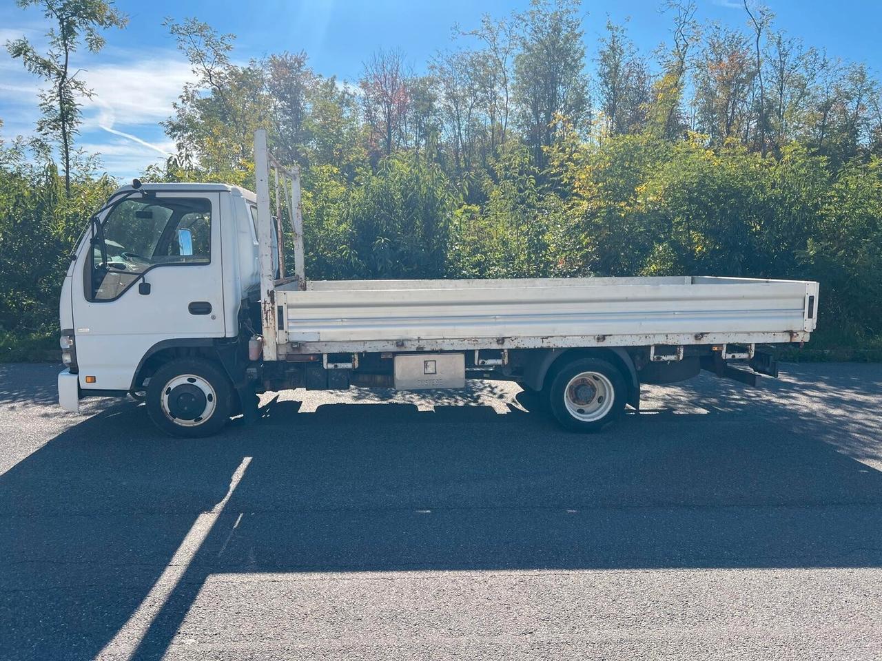 Isuzu NPR85 Fisso 2010