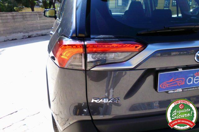 TOYOTA RAV 4 MY23 RAV4 2.5 HV (218CV) E-CVT 2WD Business