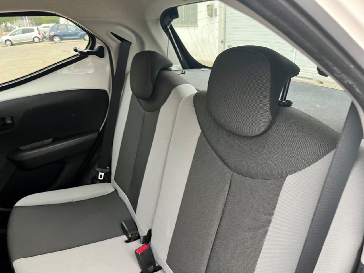 Toyota Aygo 1.0benz 2015 163.000km neopatentati