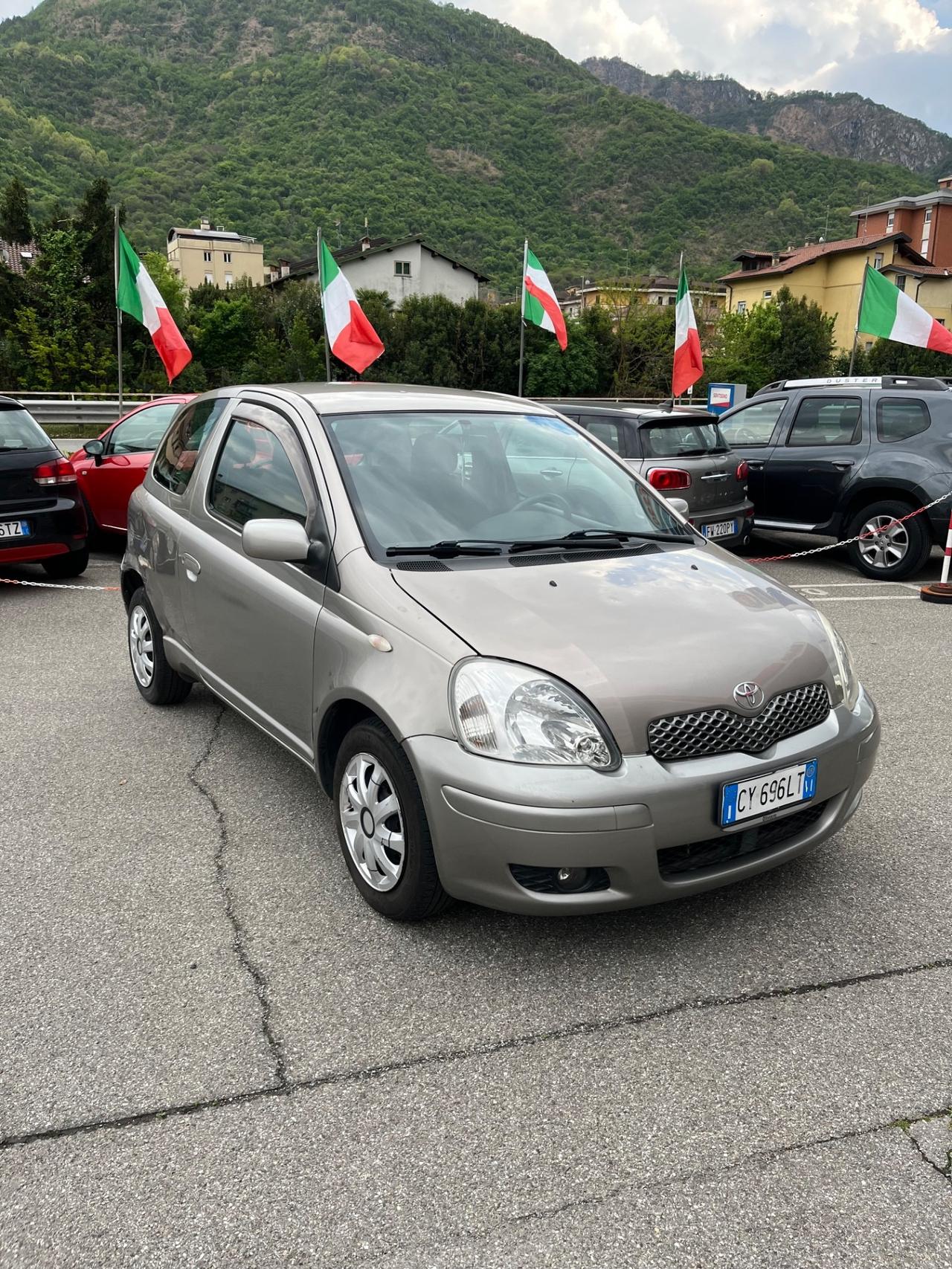 Toyota Yaris 1.0i