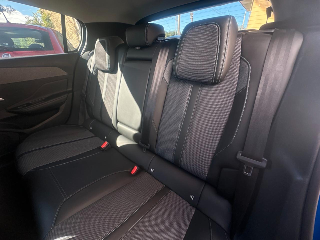 Peugeot 308 2023 1.5 DIESEL 130CV