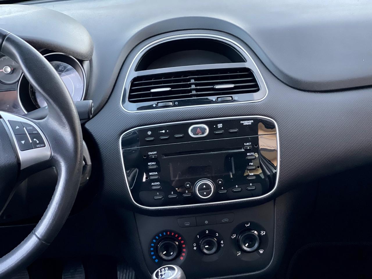 Fiat Punto 1.2 benzina 2017 - NEOPATENTATI