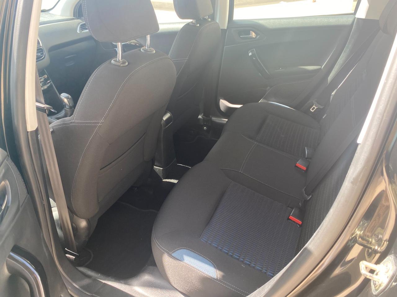 Peugeot 208 1.6 e-HDi 92 CV Stop&Start 5 porte Allure