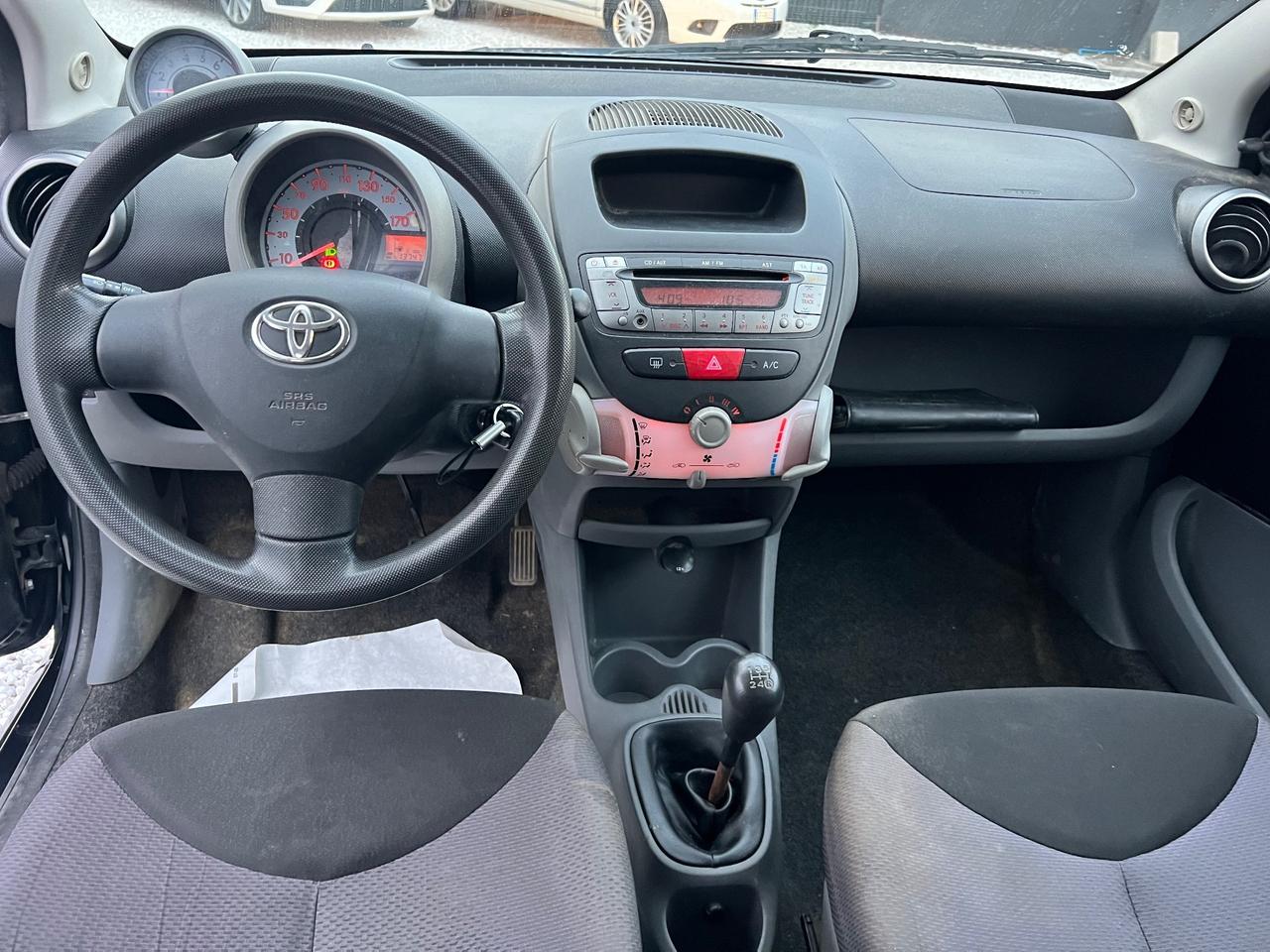 Toyota Aygo 1.0 12V VVT-i 5 porte Sol