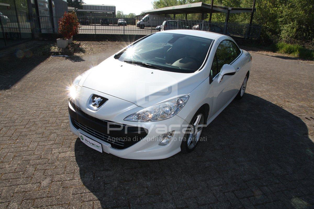 PEUGEOT 308 2.0 HDi 136CV CC aut. Féline