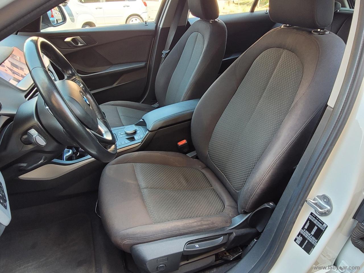 BMW 118i 5p. Advantage