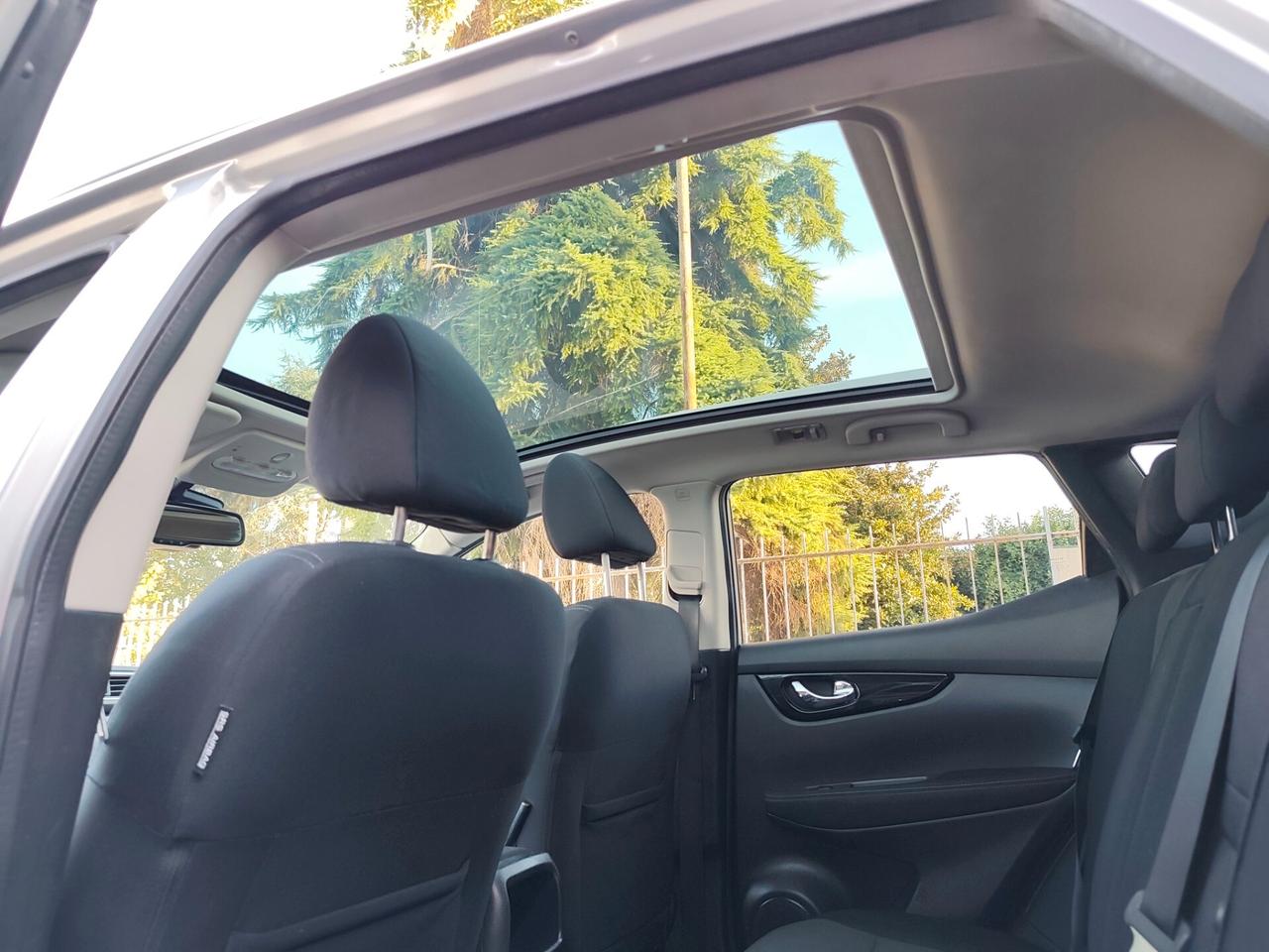 Nissan Qashqai 1.5 dCi 110 CV TETTO PANORAMICO