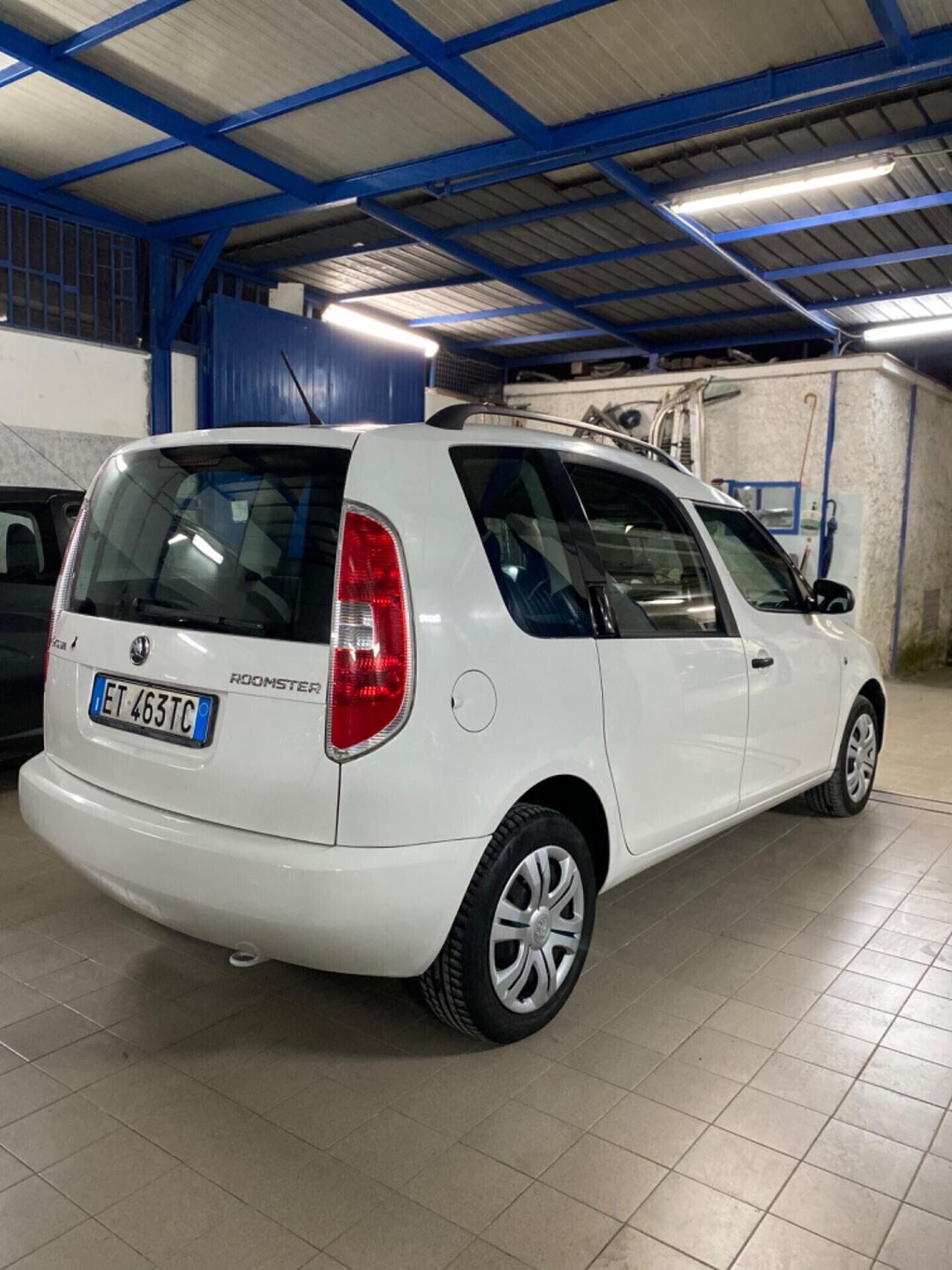 Skoda Roomster 1.2 tdi 75CV Ambition 2014