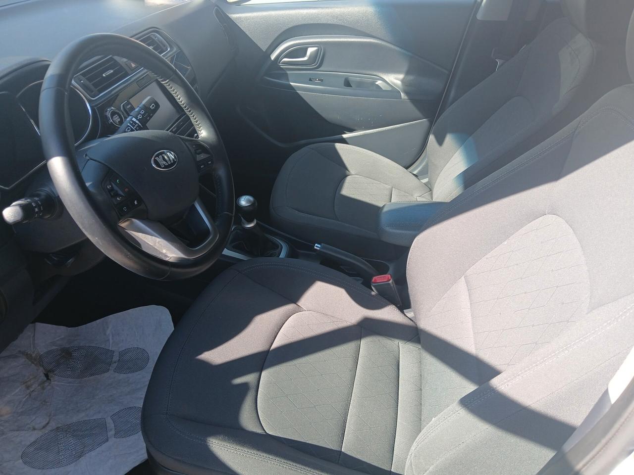 Kia Rio 1.2 CVVT 5p. Cool