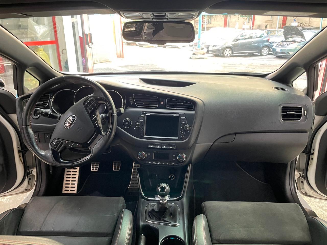 Kia Ceed pro_cee'd 1.6 T GDI 3p. 84.000KM!!!