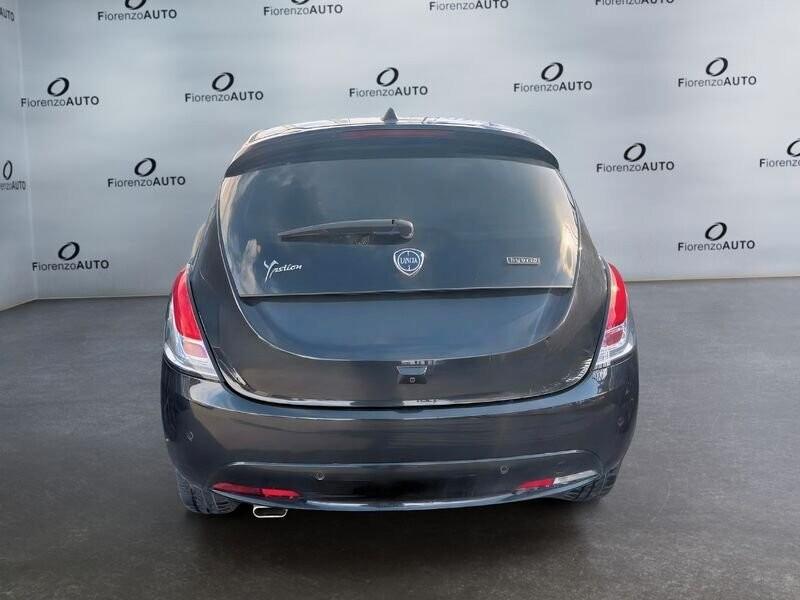 Lancia Ypsilon 1.0 FireFly 5 porte S&S Hybrid Gold Plus