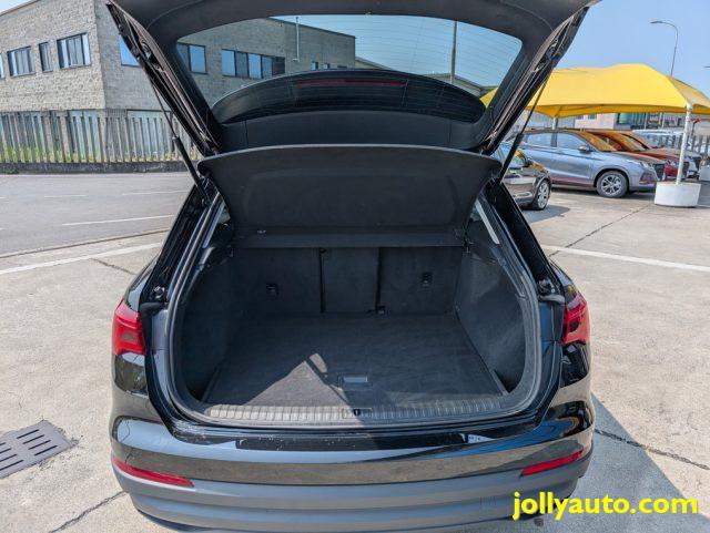 AUDI Q3 35 TDI S tronic Business