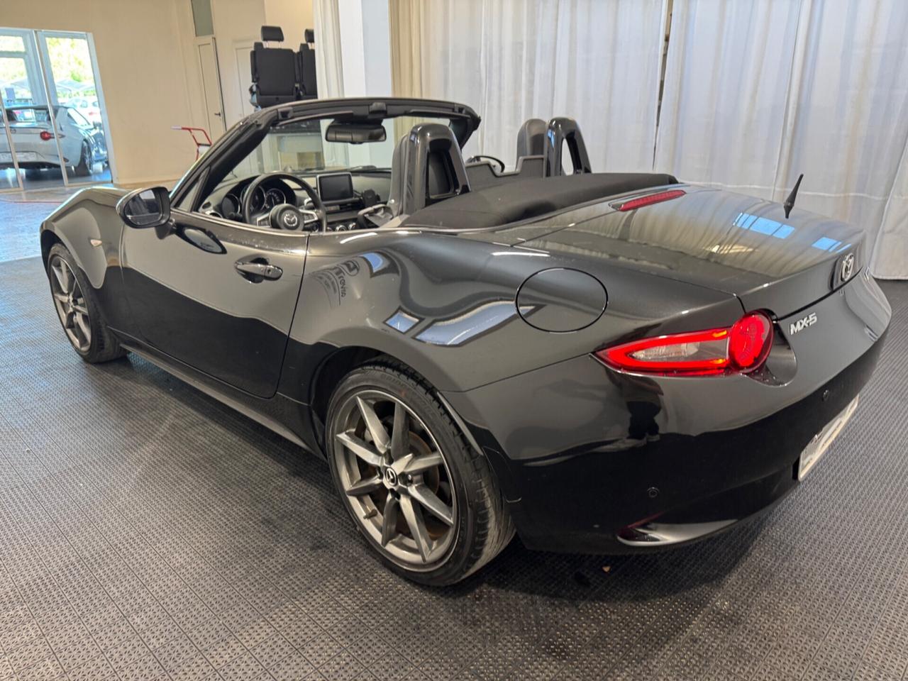 Mazda MX-5 2.0L Skyactiv-G Sport