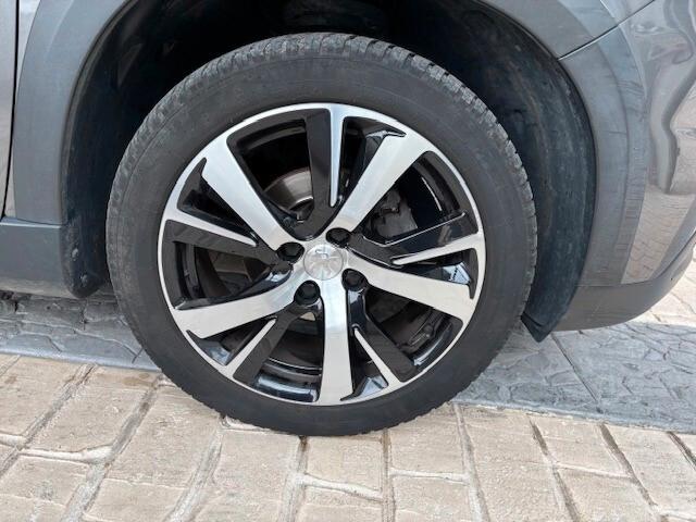 Peugeot 2008 BlueHDi 100 S&S Allure