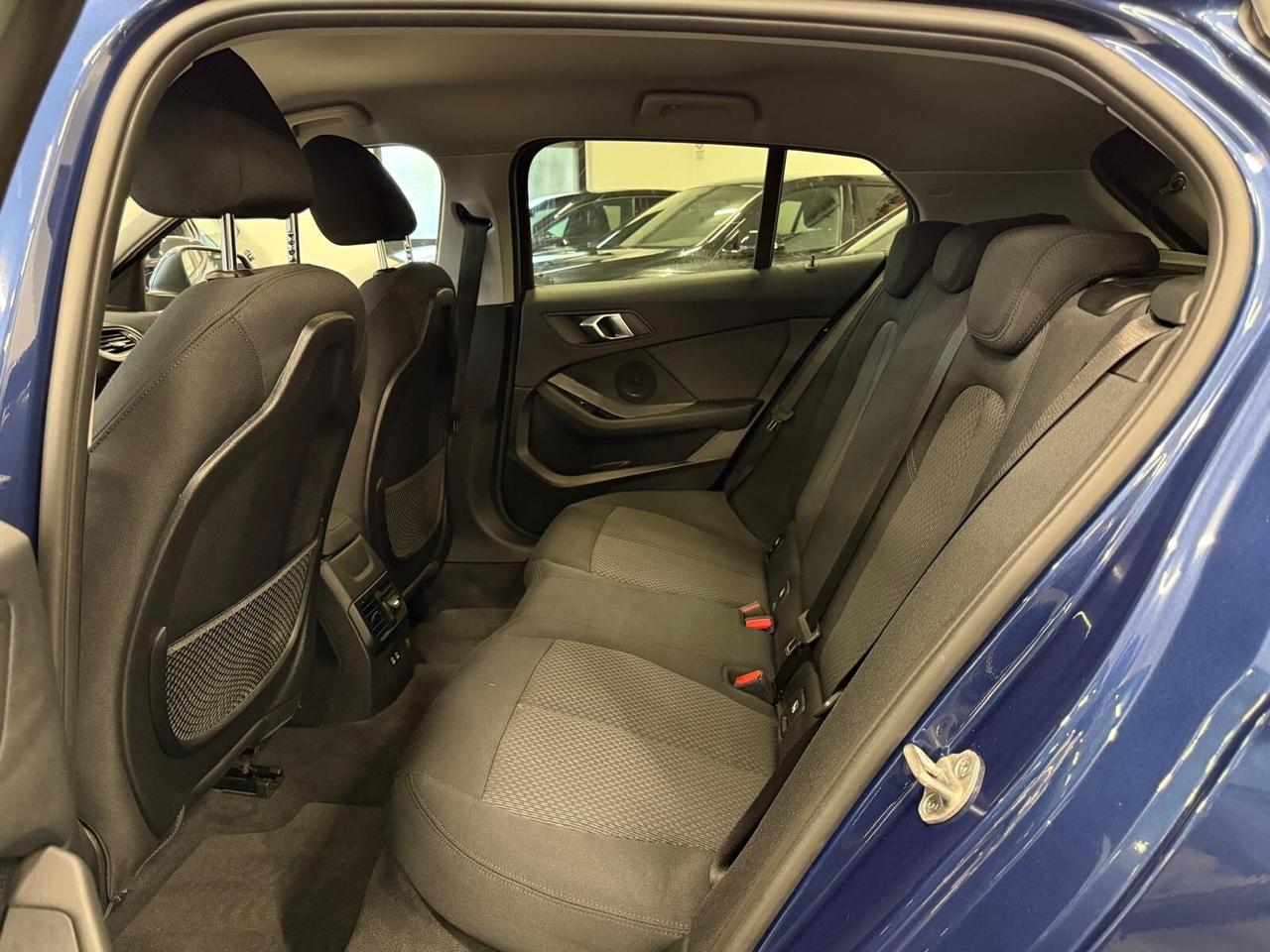 Bmw 118 118i 5p. Business Advantage