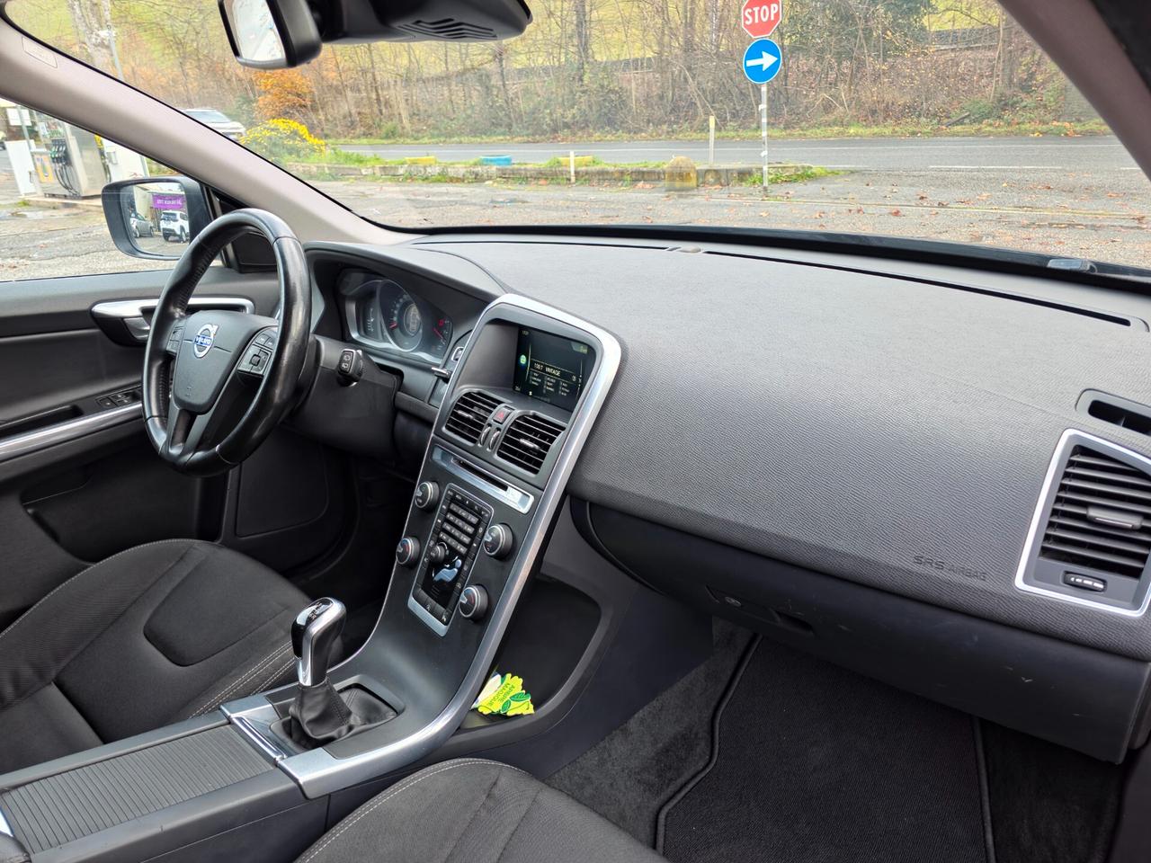 Volvo XC 60 XC60 D4 Summum 2015-E6 Manuale