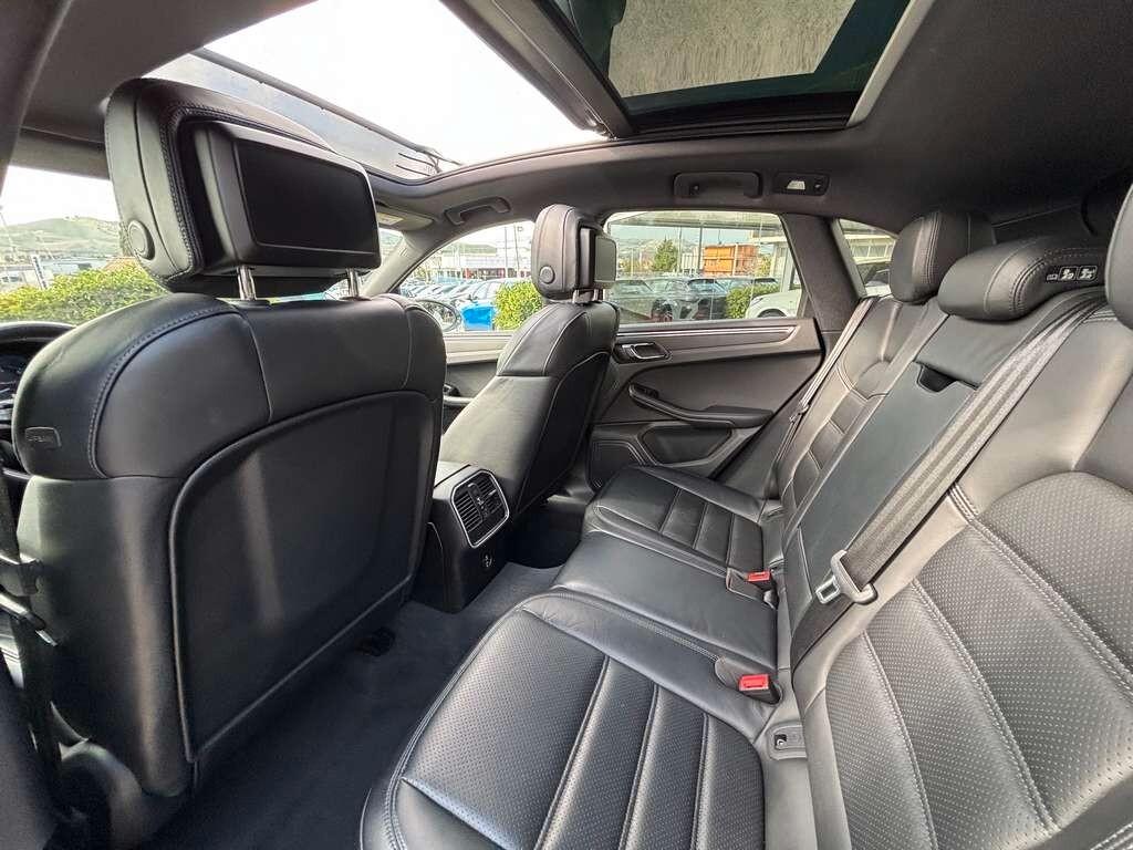 Porsche Macan 2.0 T 2022/ KM 54.000 Tua a soli 619 Euro al mese
