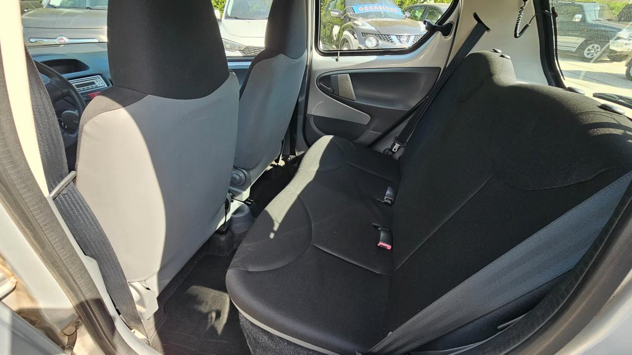 Toyota Aygo 1.0 12V VVT-i 5 porte
