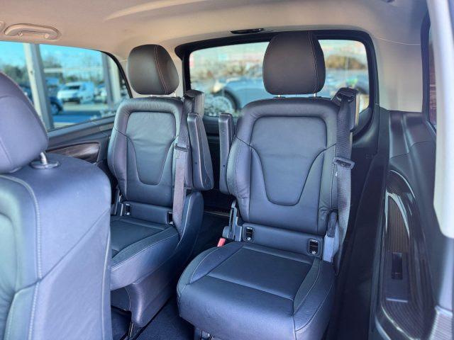 MERCEDES-BENZ V 300 d AUTOM 4Matic PREMIUM LONG *UNIPROP*7 P*