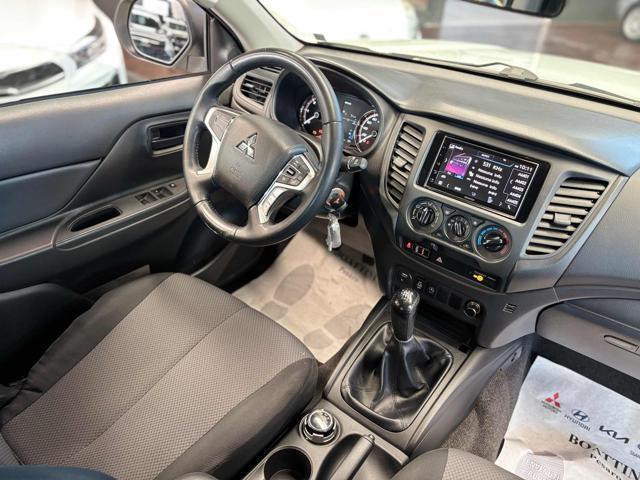 MITSUBISHI L200 2.3 D Double Cab 4x4 Easy Select Invite Connect