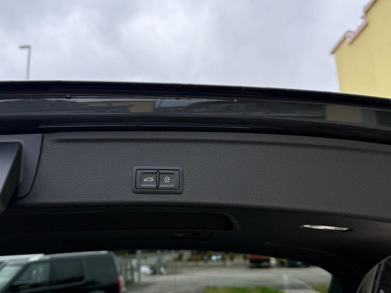 Audi A4 Avant TDI/163 CV S tronic SPORT/ KEYLESS/UNIPRO