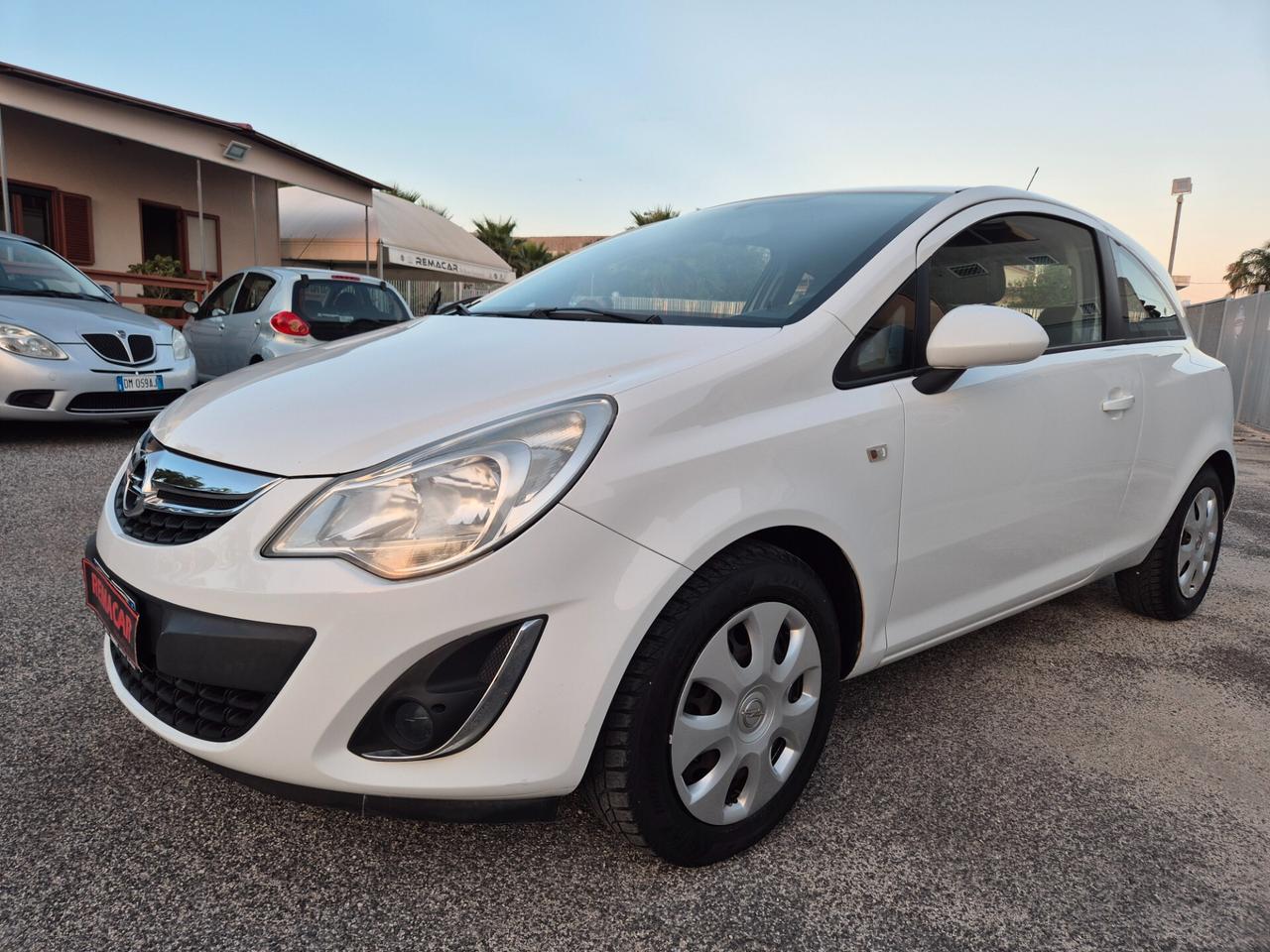 Opel CORSA 1.3 CDTI 75CV RESTAYLING NUOVA 2012