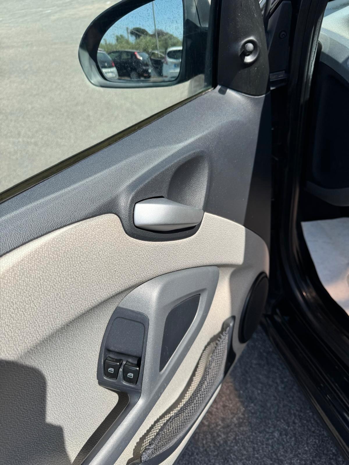 Smart ForTwo 1.0 MHD (BENZ) 52KW PASSION 2011