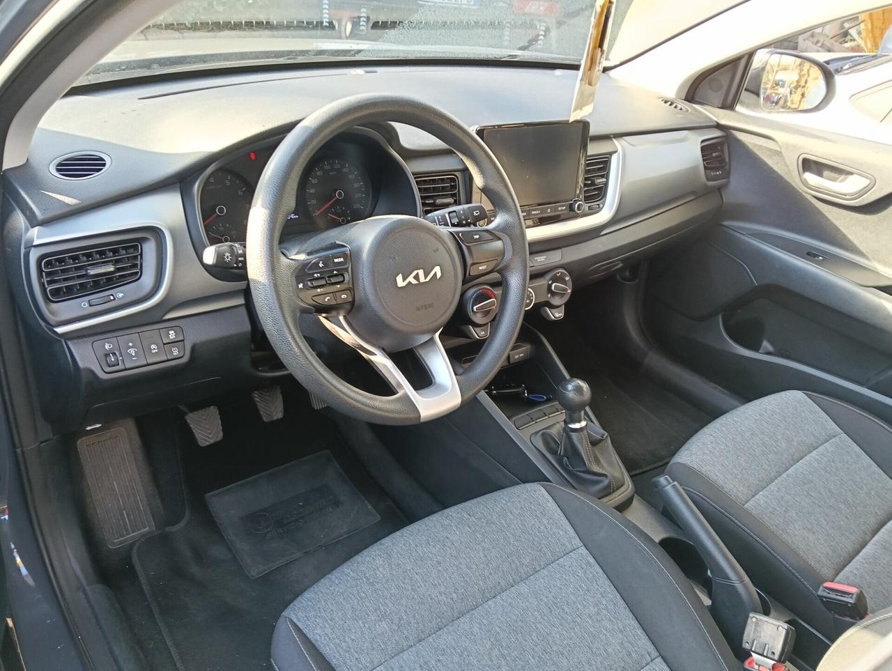 Kia Stonic 1.2 DPI Urban/permute
