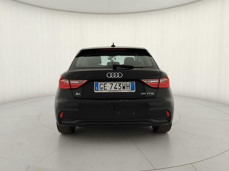 Audi A1 A1 SPB 25 TFSI Identity Black - OK PER NEOPATENTATI ! AUTOVETTURA RISERVATA A RIVENDITORI !!!