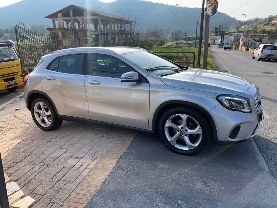 Mercedes-benz GLA 200 d Automatic Sport