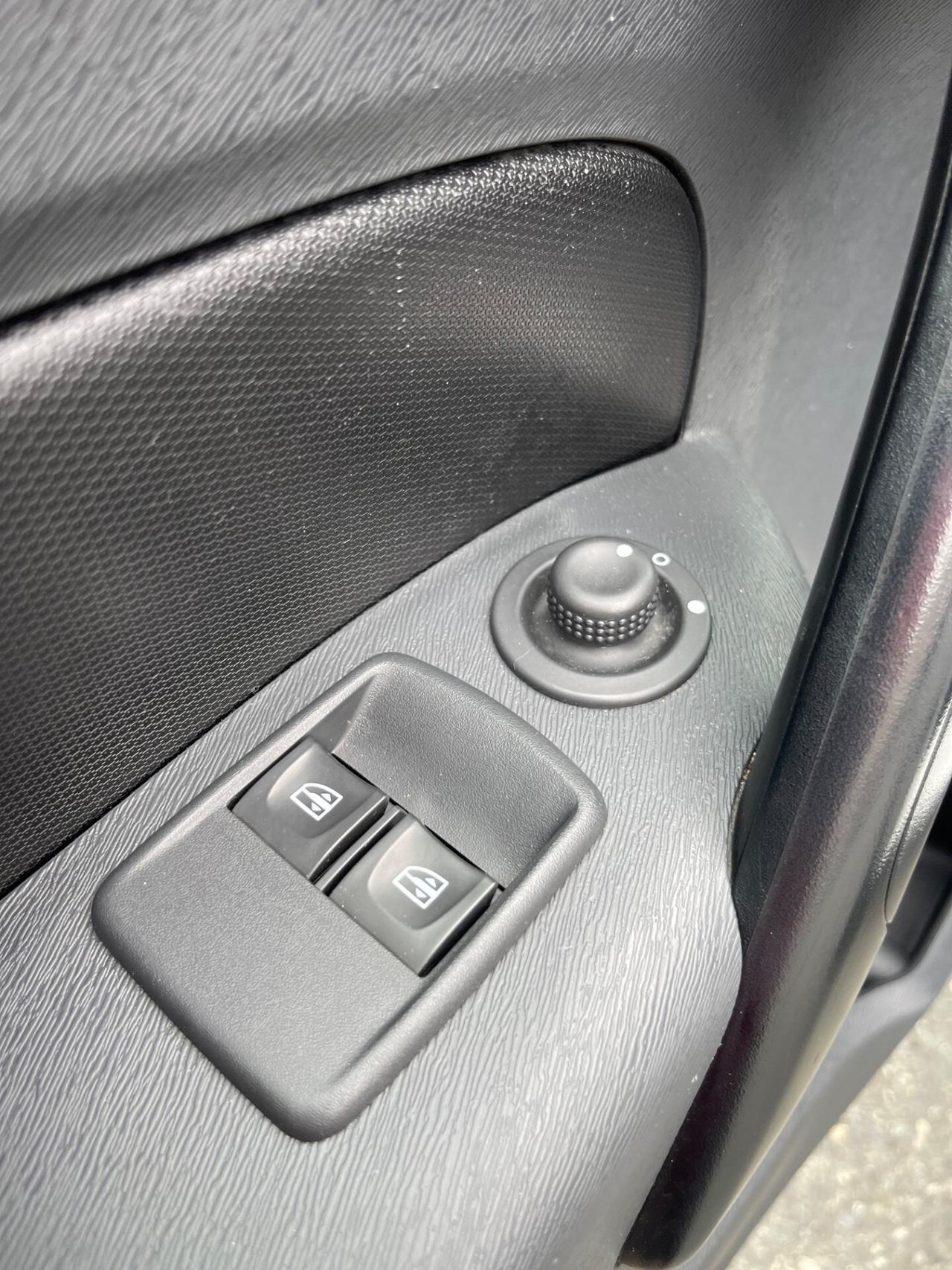 Renault Kangoo 1.5 dCi 90CV - NEOPATENTATI