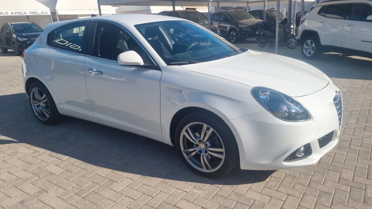 Alfa Romeo Giulietta 1.6 JTDm-2 105 CV Exclusive