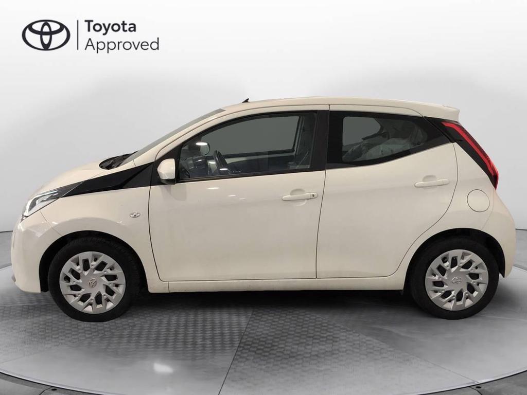 Toyota Aygo 5 Porte 1.0 VVT-i x-play