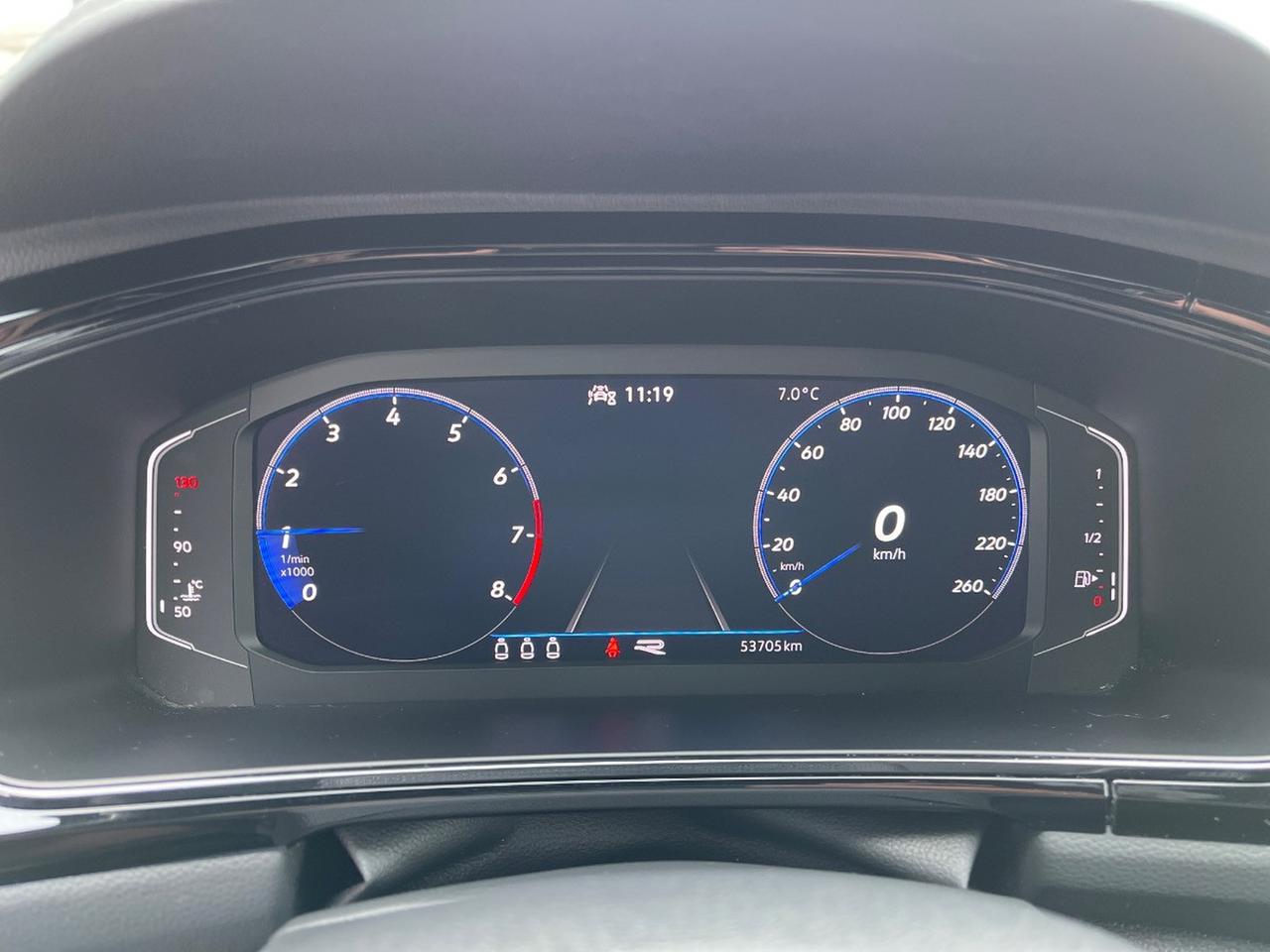 Volkswagen T-Roc 1.0 tsi r-line 110cv