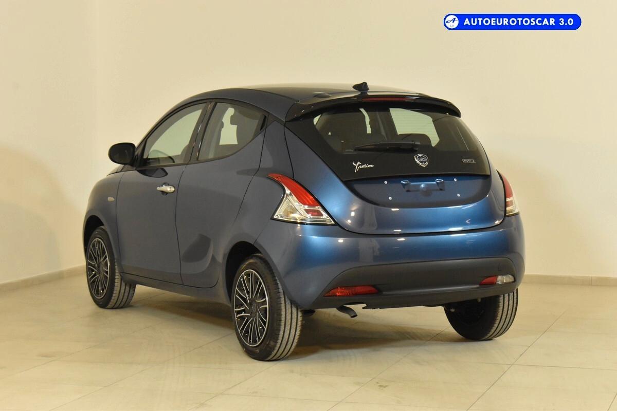 Lancia Ypsilon 1.0 FireFly 5 porte S&S Hybrid Silver Plus