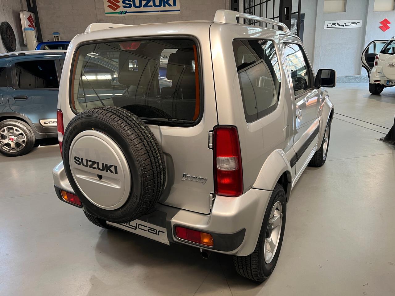Suzuki Jimny 1.3i 4WD JLX+ - 22.000KM