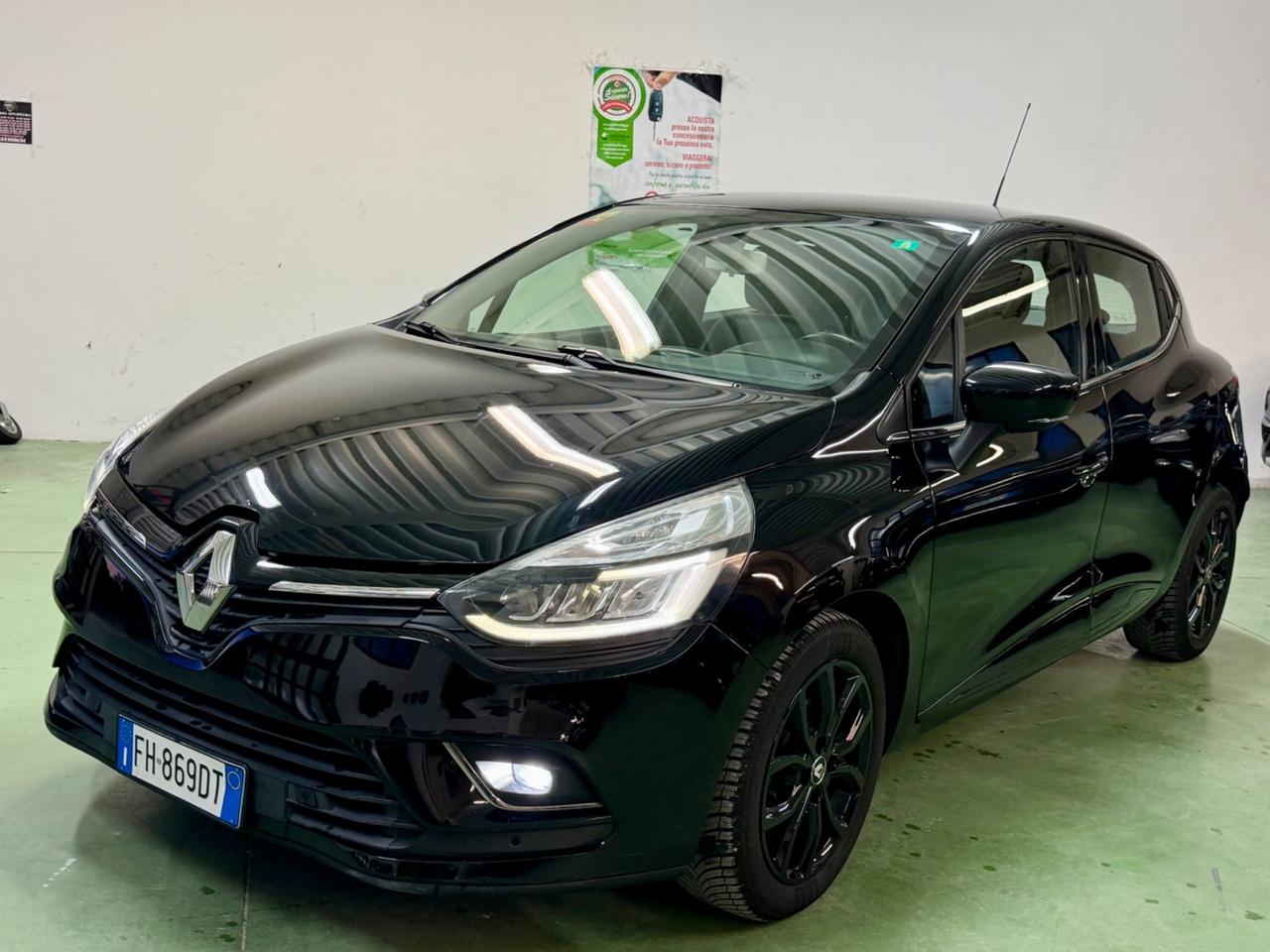 Renault Clio 1.2 75CV 5 porte Intens