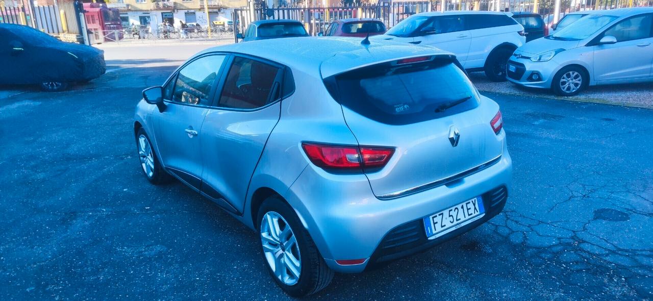 !!Renault Clio 75 CV 5 p *80.000 km*!!